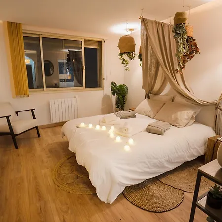 Romantique & Naturelle Avec Balneo Apartment *